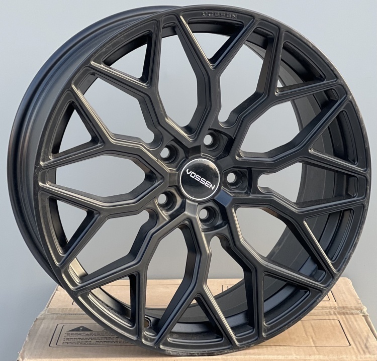 Vossen hf-2 8.5x19/5x114.3 D67.1 ET35 4 диска черный
