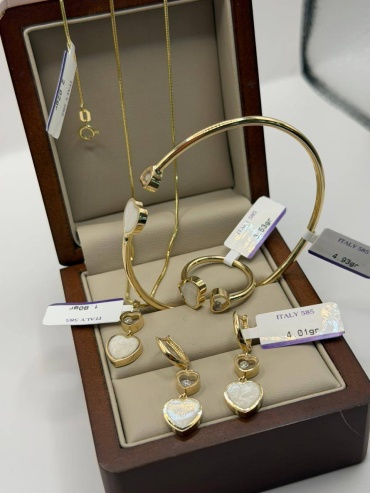 Sandu gold 4856251 вес 16.29 г золото, фианит, эмаль