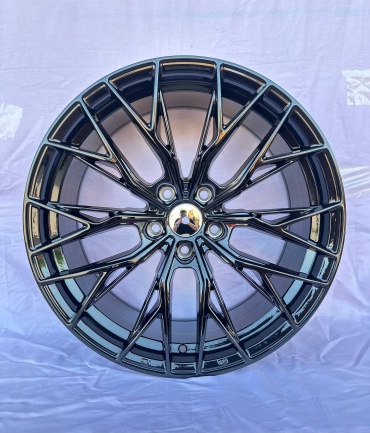 Auher 0387 8.5x19/5x114.3 D67.1 ET40 4 диска черный