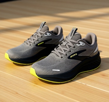 Кроссовки Brooks 260-26 белый, черный