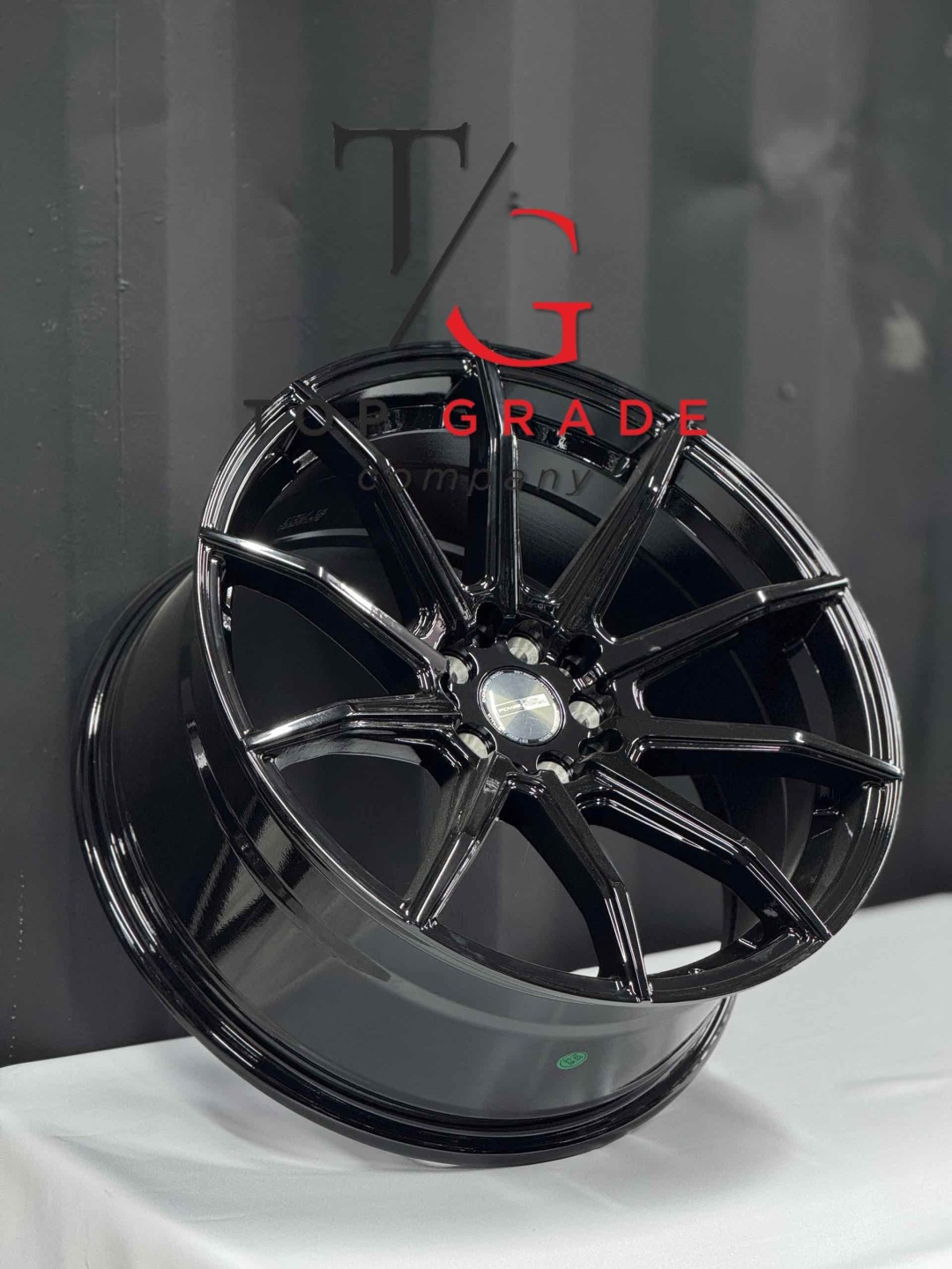 Top Grade TG6578 8x18/5x100/114.3 D73 ET30 4 диска черный