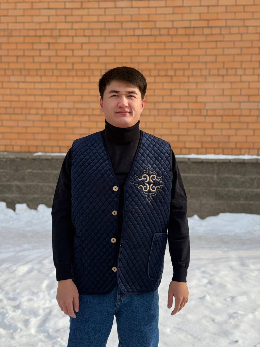 Национальный костюм темно-синий