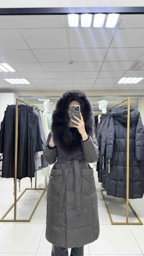 Пуховик коричневый, серый
