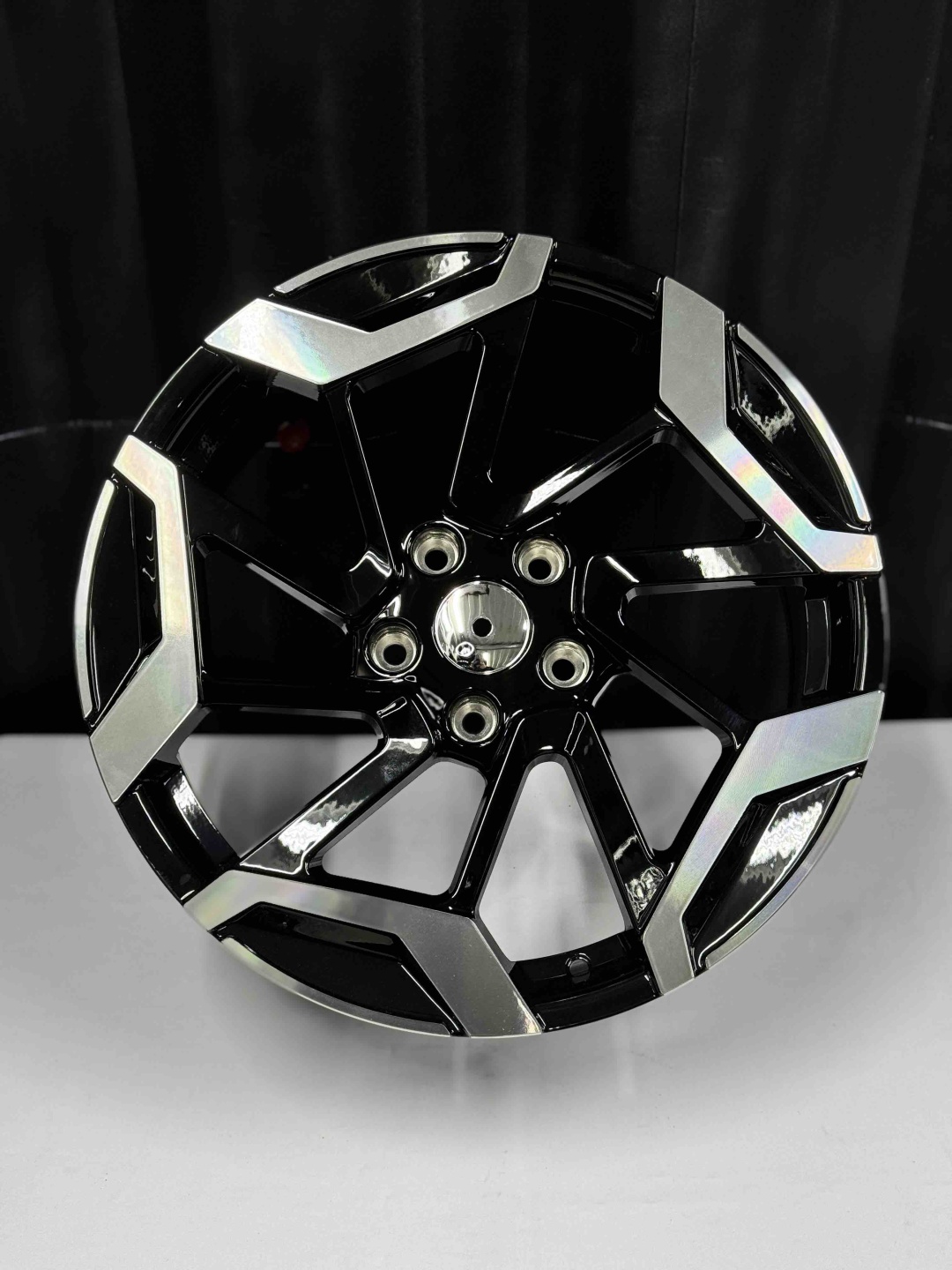 Top Grade Diski0117 8x18/5x114.3 D67.1 ET45 4 диска черный, серебристый