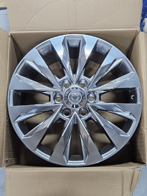 Fonyee SM R20 8.5x20/6x139.7 D95.1 ET50 4 диска серебристый