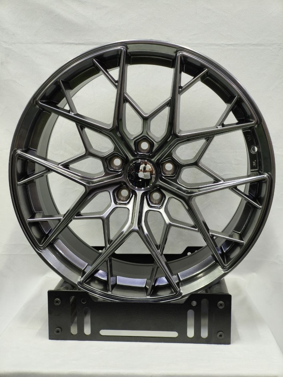 RNO 034 8x17/5x114.3 D73.1 ET35 4 диска графит