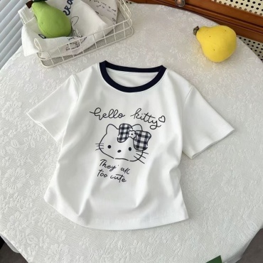 Футболка Hello Kitty белый