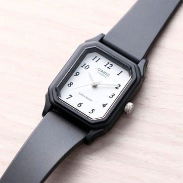 Кварцевые CASIO LQ-142-7BDF пластик