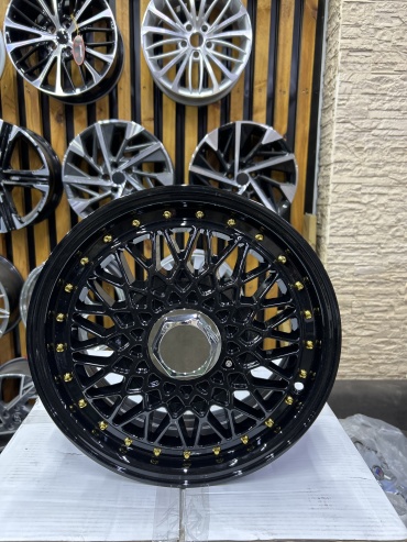 LKN Lkn77 5.5x14/4x114.3 D73.1 ET25 4 диска черный