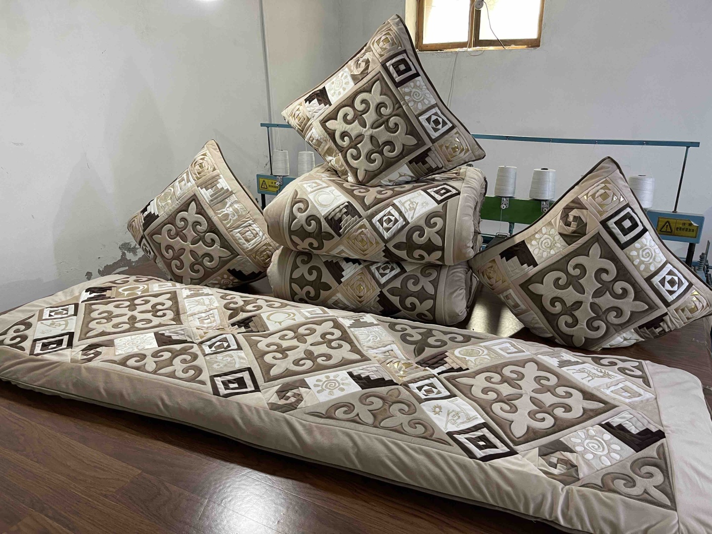 Комплект корпе с подушками 230x80 см, вата, бежевый