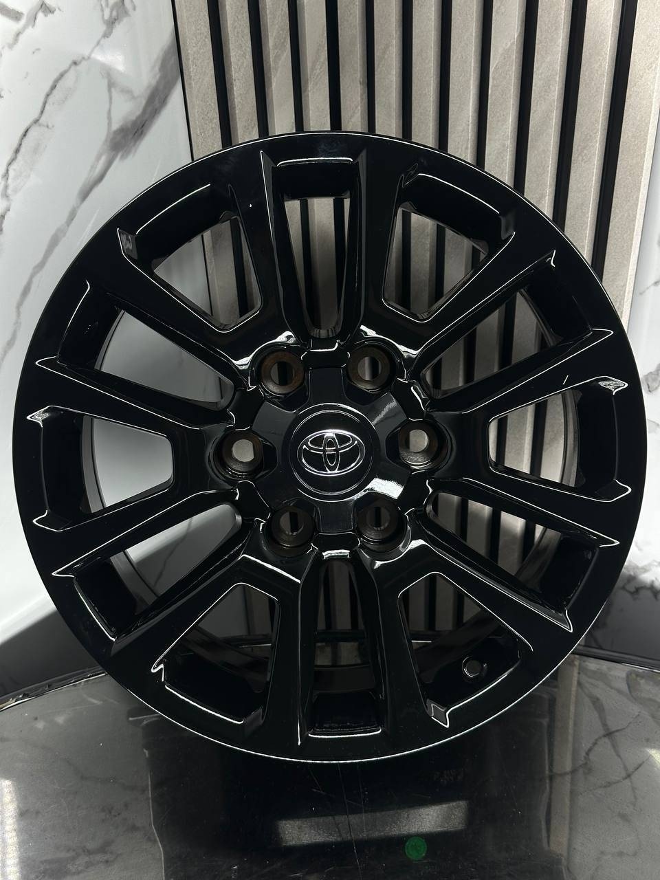 Top Grade 5534 7.5x17/6x139.7 D106.1 ET25 4 диска черный