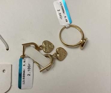 AIZERE Италия вес 4.14 г золото, без вставок