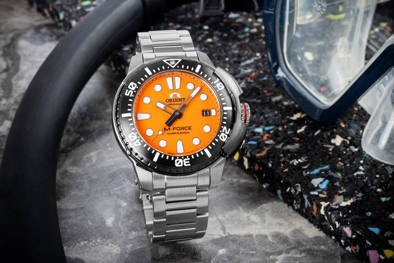 Механические ORIENT RA-AC0L08Y00B нержавеющая сталь