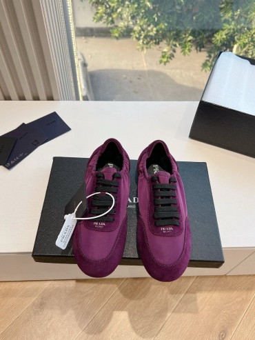 Кроссовки THE SELÈCT STOREEZ Collapse Re-Nylon and suede elasticized sneakers Pra* Miuccia бордовый, фуксия