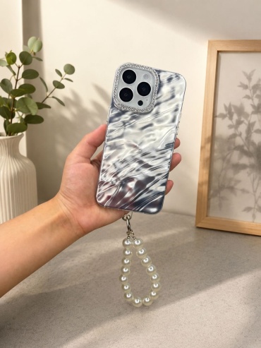 Чехол Margo для Apple iPhone 16 Pro Max серебристый