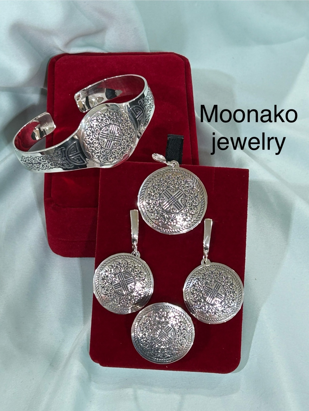Moonako Jewelry Moonako jewelry вес 50 г серебро, без вставок