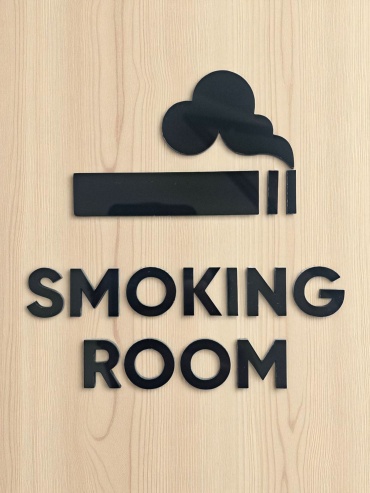 Табличка Smoking room 14x14 см