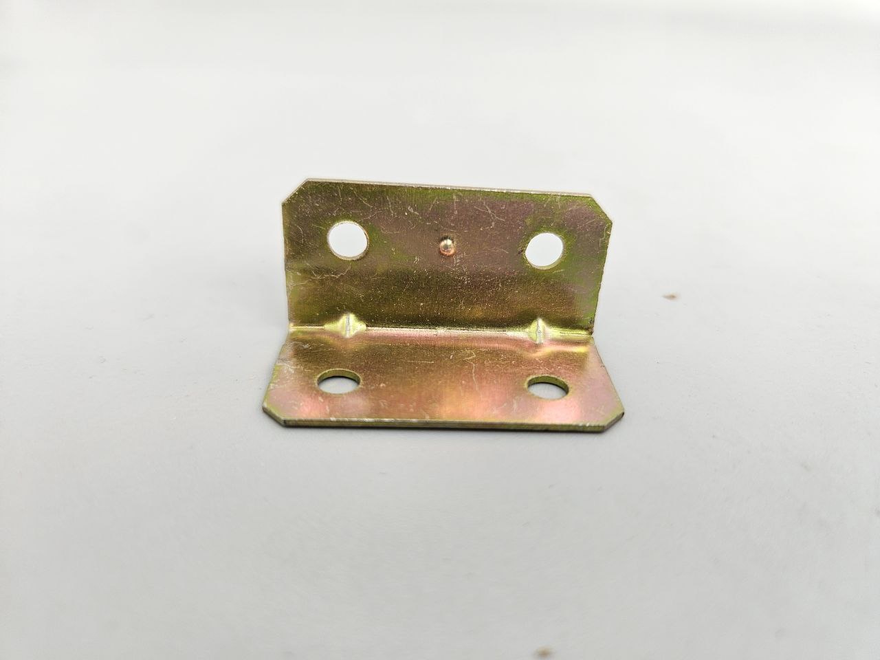 Nurmax уголок 20x40x1 мм 1 шт, уб2000
