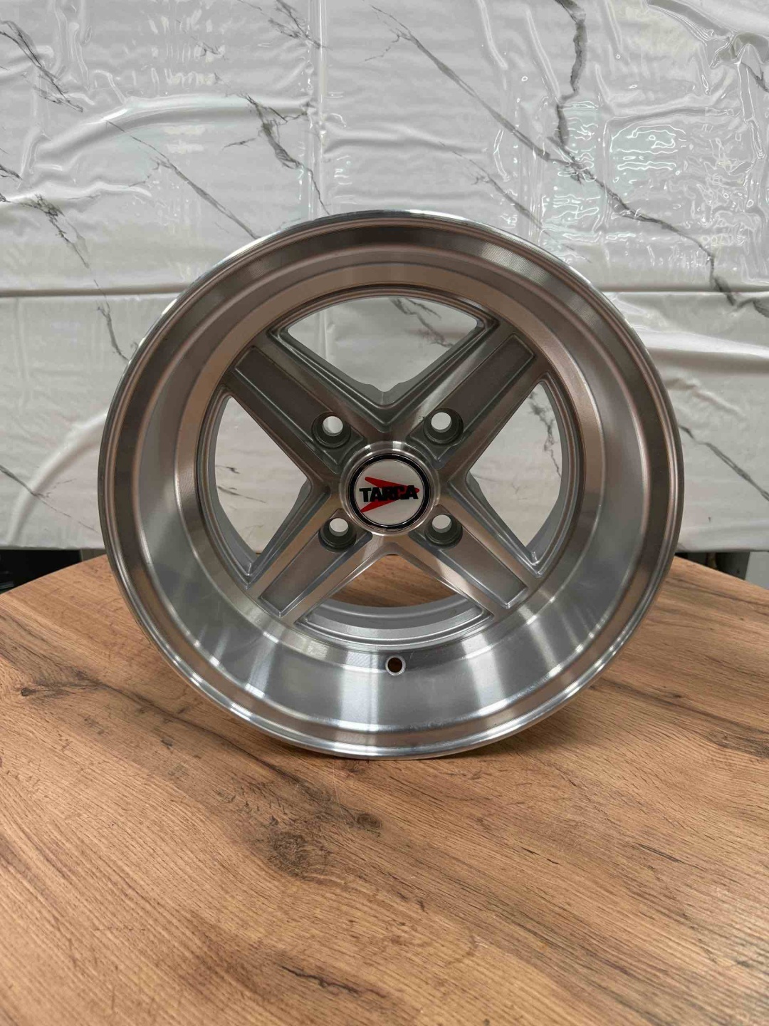 Top Grade 50067 7x13/4x114.3 D67.1 ET7 4 диска серебристый
