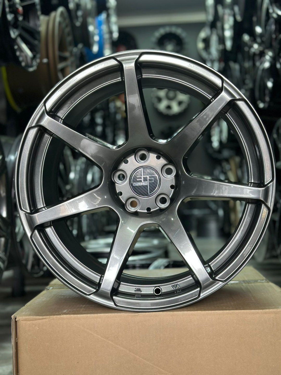 1771 8.5x17/5x100 D73.1 ET22 4 диска графит