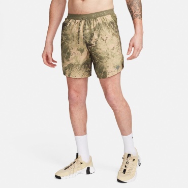 Спортивные шорты Nike хаки