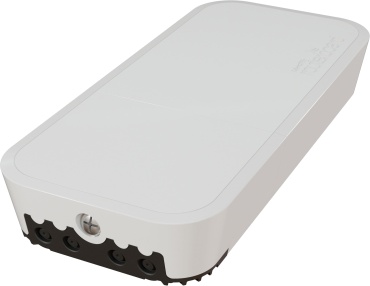 Wi-Fi точка доступа MikroTik wAPGR-5HacD2HnD&EC200A-EU