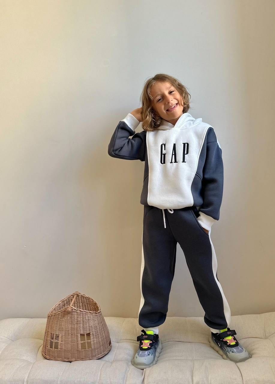 Спортивный костюм GAP серый, белый