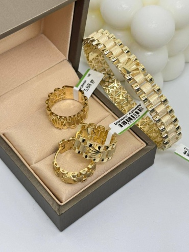 Sandu gold 965874152 вес 25.22 г золото, без вставок
