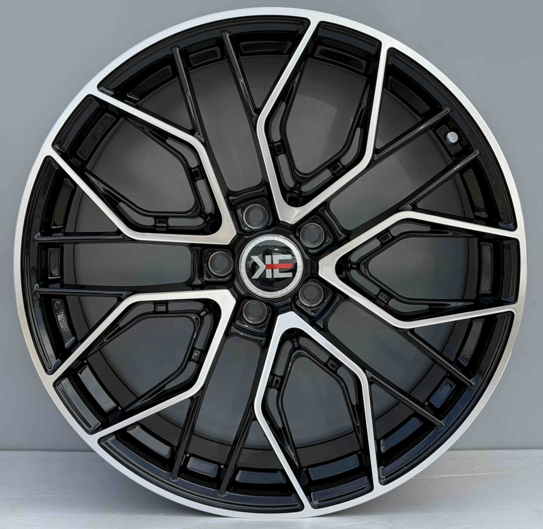 RNO 3S5981 8x19/5x108 D65.1 ET40 4 диска серебристый, черный