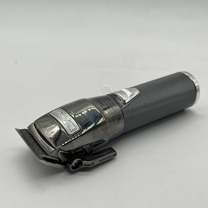 BaByliss машинка для стрижки CHROMFX FX8700E серый