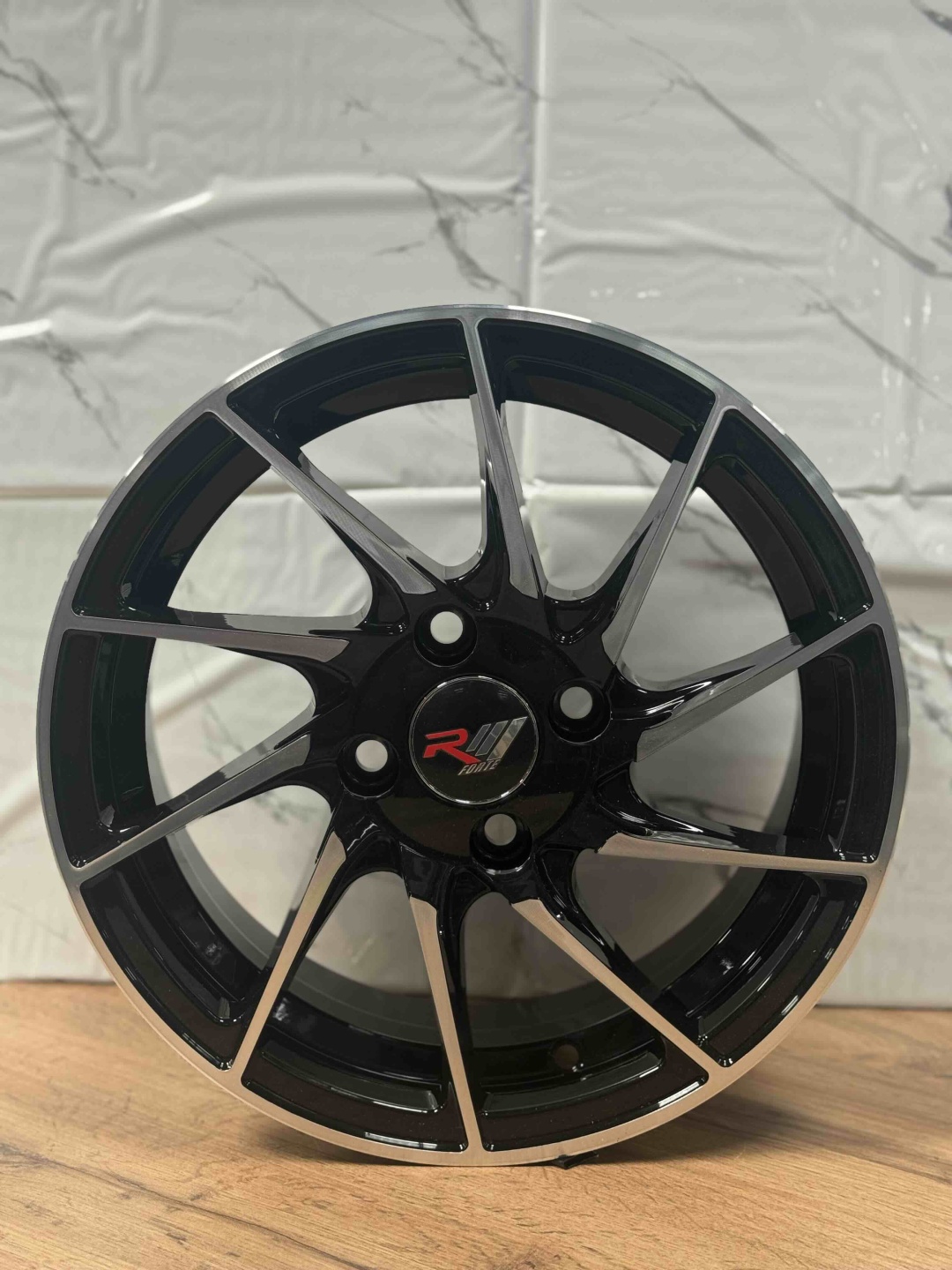 Top Grade 50045 6x14/4x100 D67.1 ET35 4 диска черный, серебристый