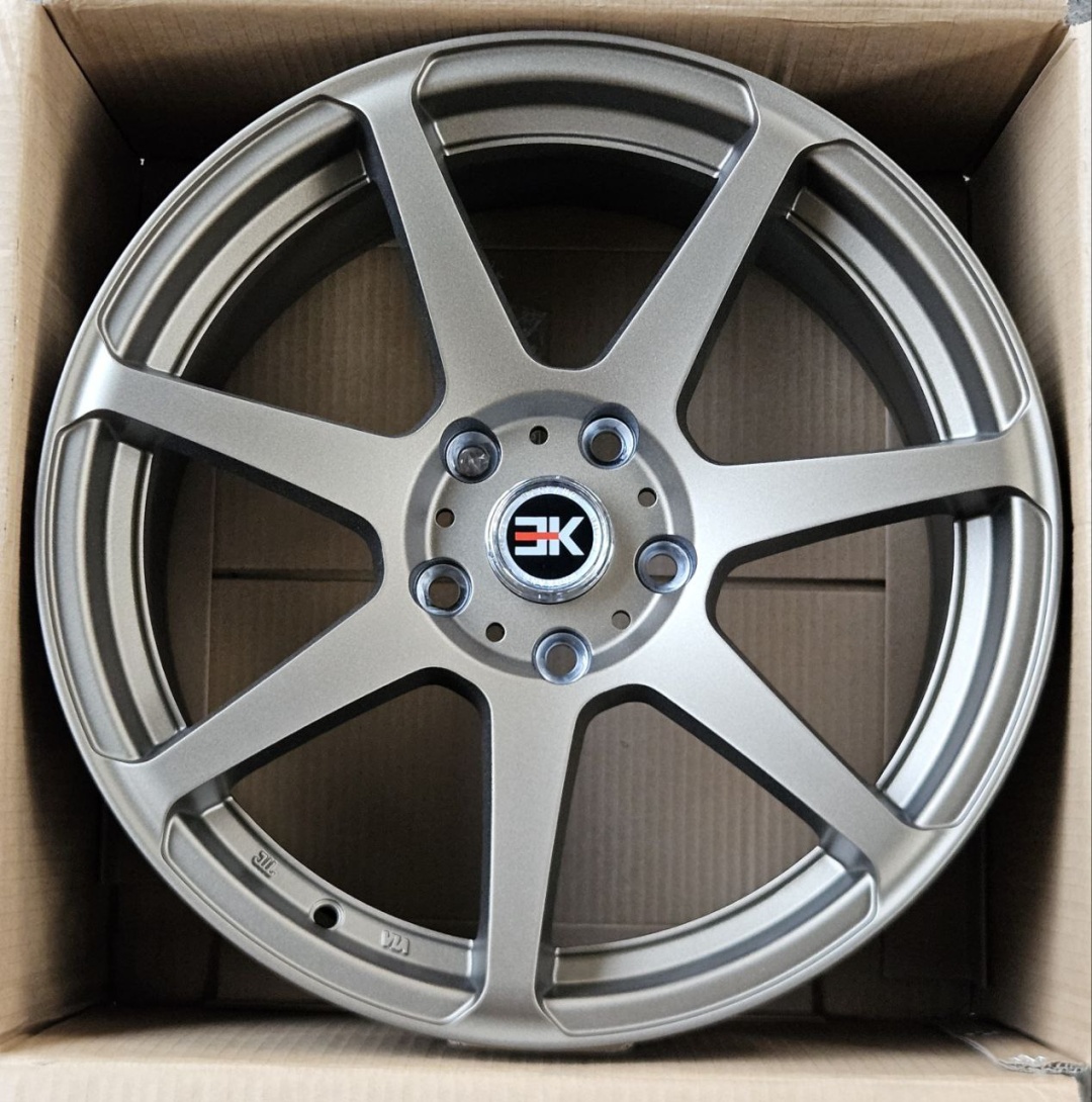 Fonyee SM BK5533 8x17/5x114.3 D67.1 ET35 4 диска бронзовый