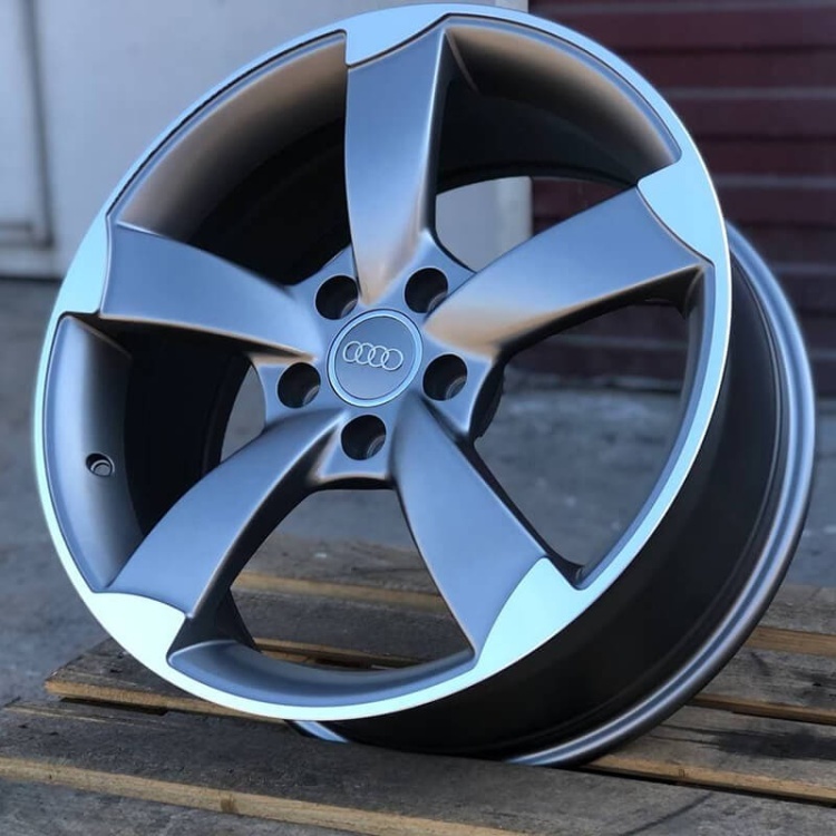 Rainbow AUDI/VAG 7.5x17/5x112 D66.6 ET35 4 диска серебристый, серый