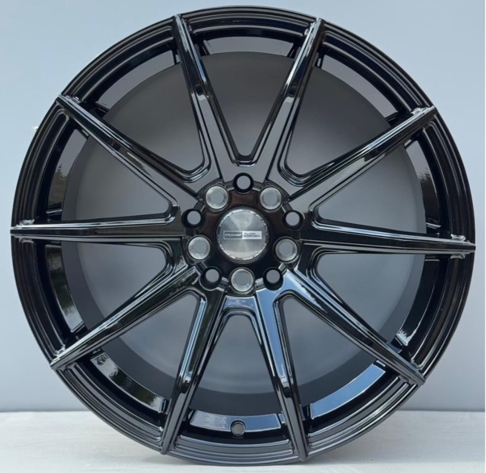 Fonyee SG79045F198 8x18/5x100/114.3 D73.1 ET30 4 диска черный