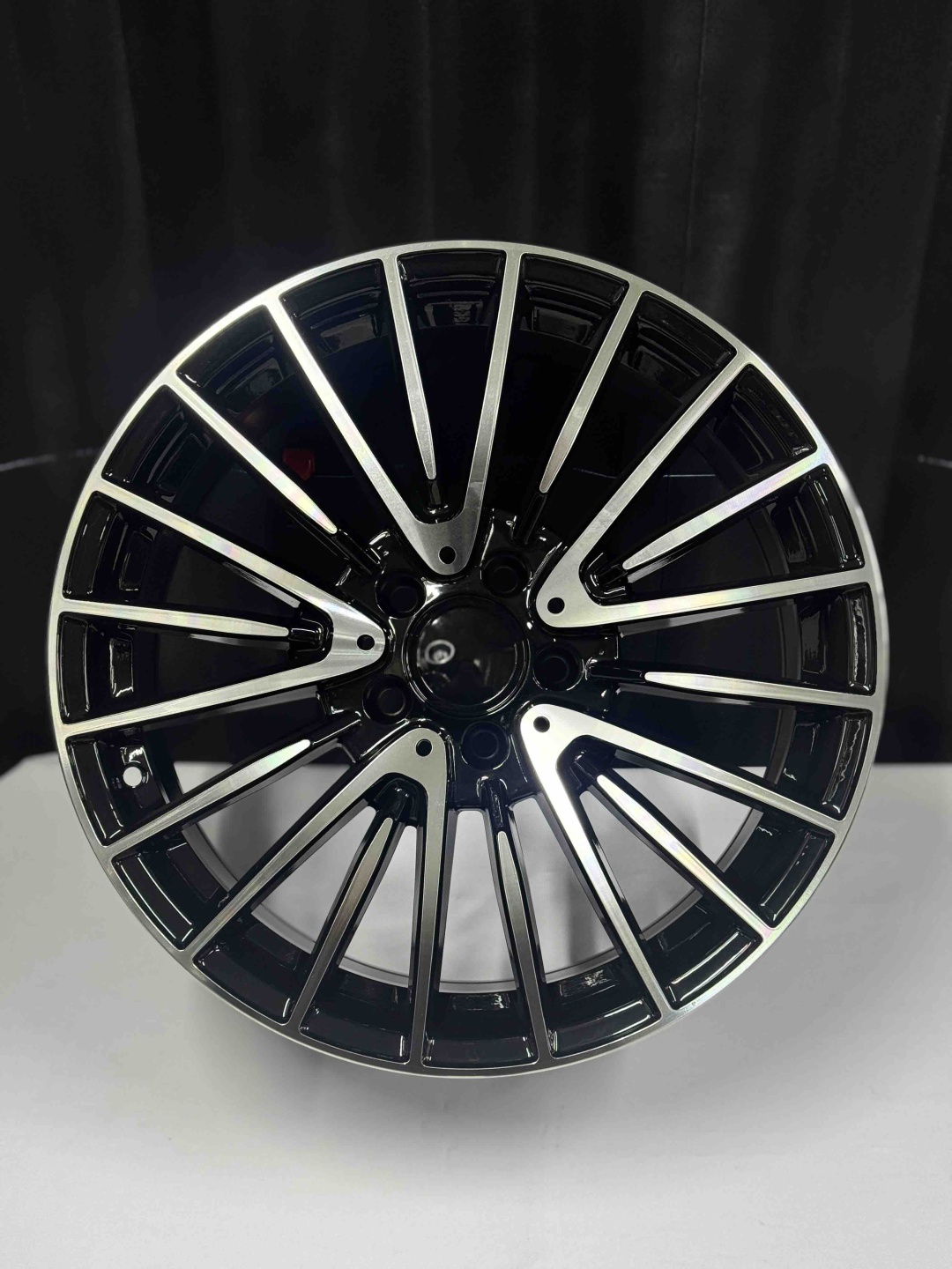 Top Grade Diski0100 8.5/9.5x18/5x112 D66.6 ET35 4 диска черный, серебристый