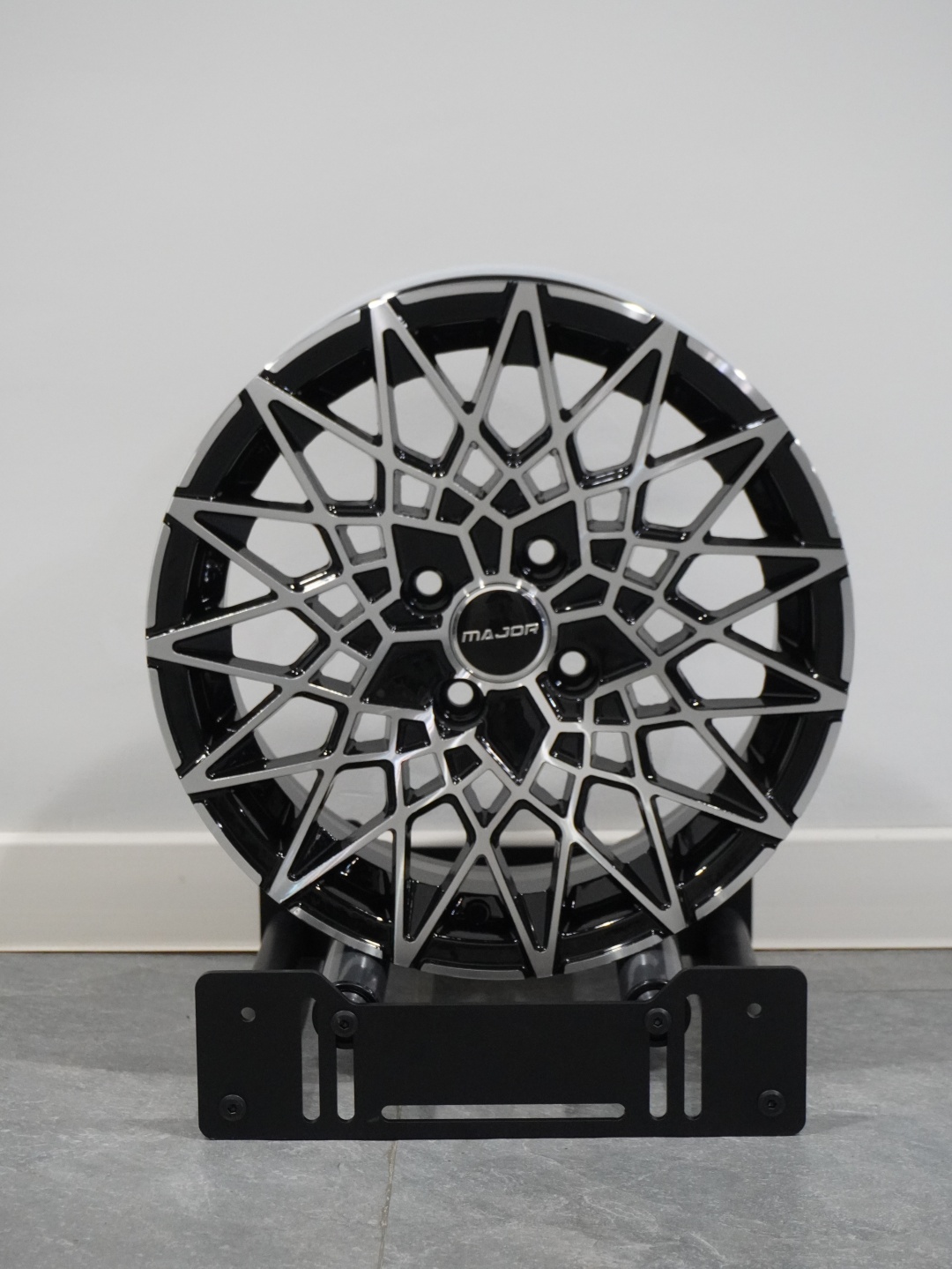 PDW TURONE 143 6.5x15/4x100 D67.1 ET35 4 диска серебристый, черный