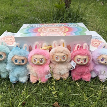 Игрушка-подвеска POP MART Лабубу, 17 см