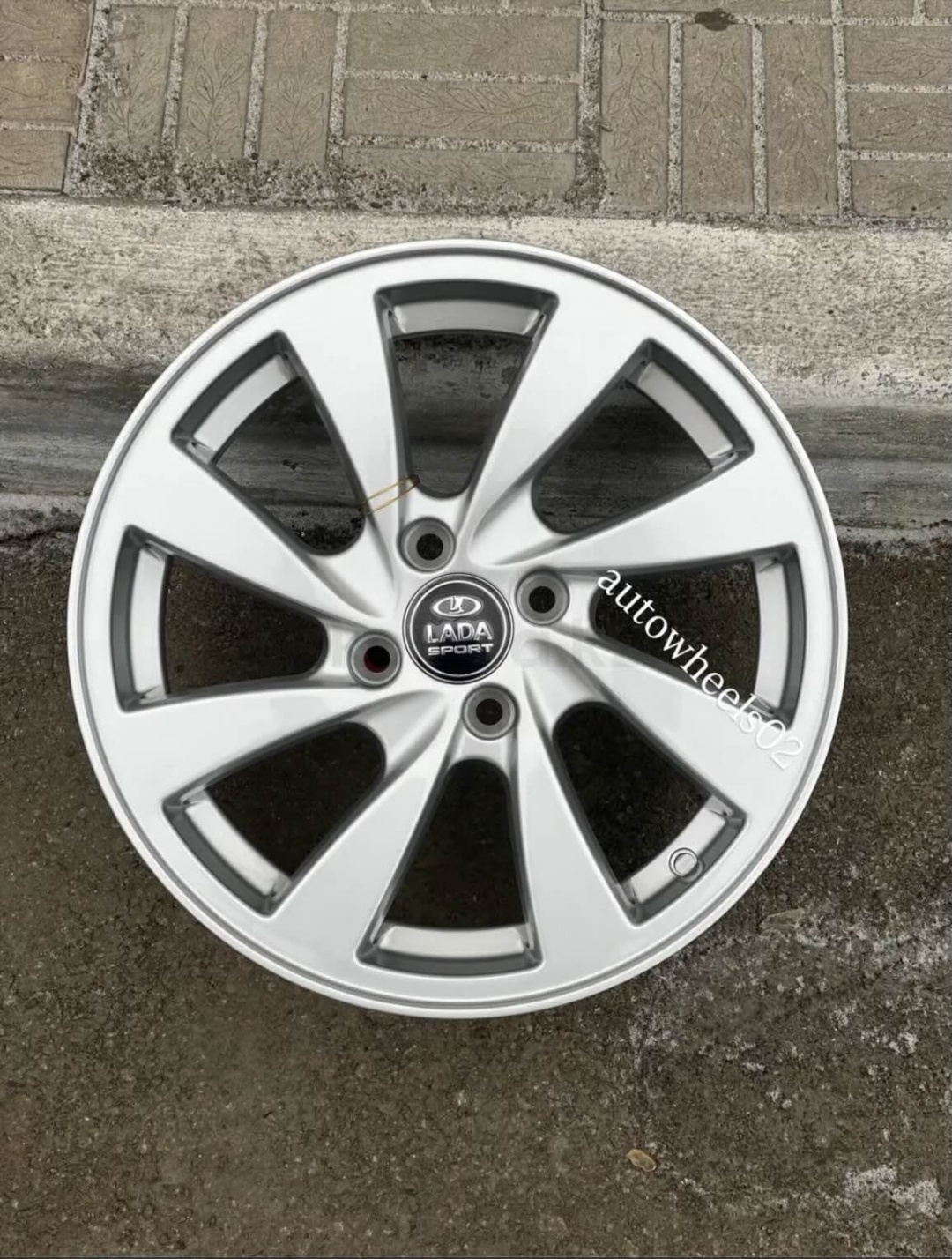 Rainbow Dance BK1320 A/B СИЛЬВЕРЫ 6x15/4x98 D58.6 ET33 4 диска серебристый