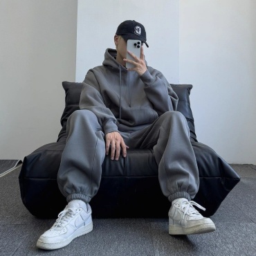 Повседневный костюм LOOK серый