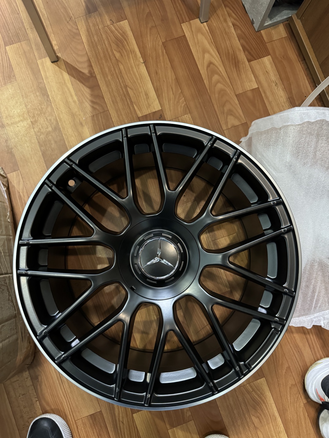 Rainbow Mercedes 1268 8/9x18/5x112 D66.6 ET35 4 диска черный, серебристый
