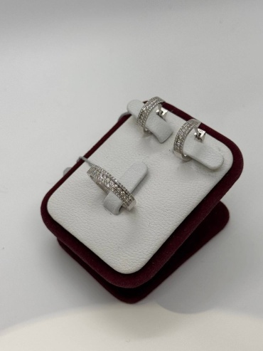 SAR JEWELRY Nav_Vip_G-10-059-10030_18 вес 7.5 г золото, бриллиант