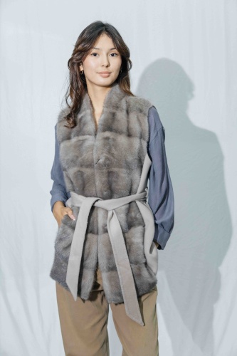 Меховой жилет Haday серебристый