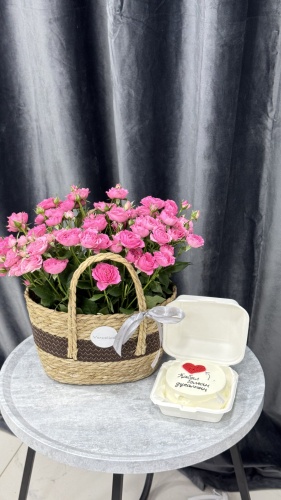Versailles Floral композиция с открыткой кустовая роза 10 шт 20 см