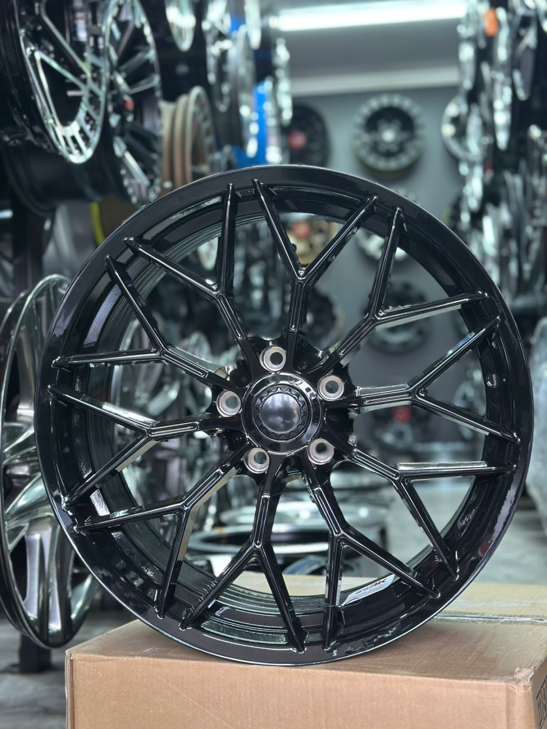 KE 3s237 8.5x19/5x120 D72.6 ET30 4 диска черный