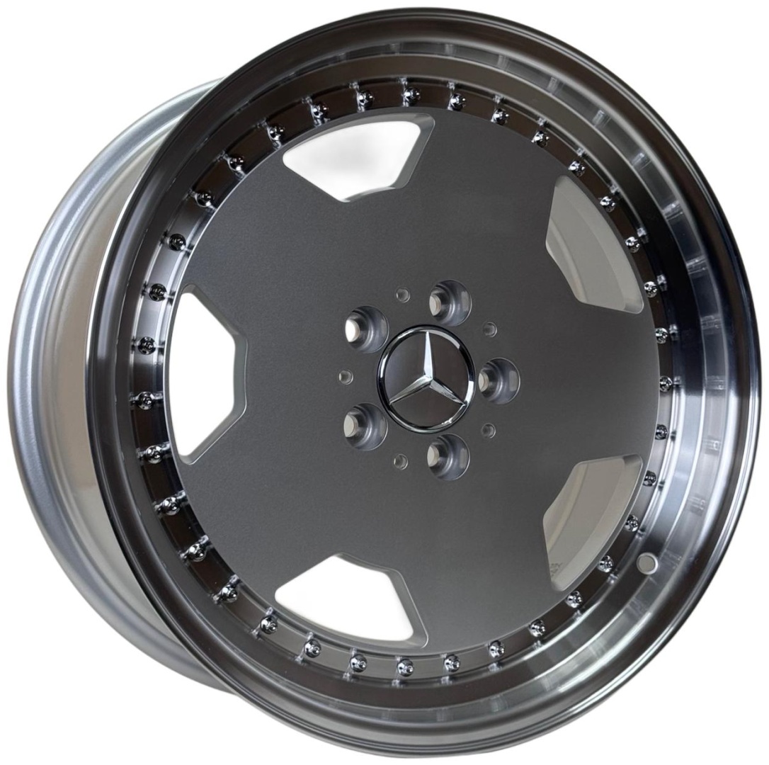 Wheels 5852DD 8/9x18/5x112 D66.6 ET30.35 4 диска серебристый, хром