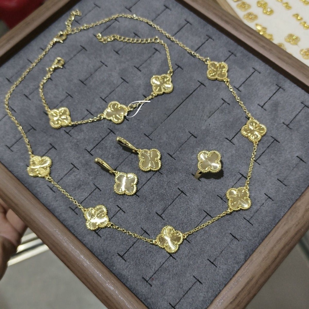 Комплект бижутерный сплав, без вставок
