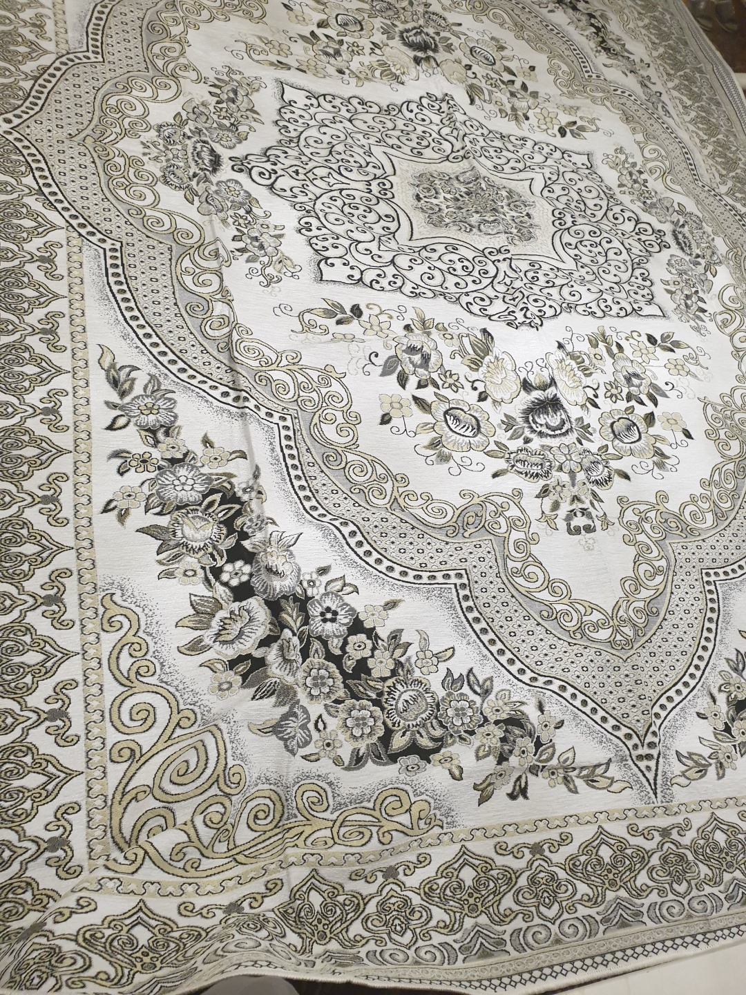 Покрывало Zarbaf Kilim 200х300 см, бархат, мультиколор