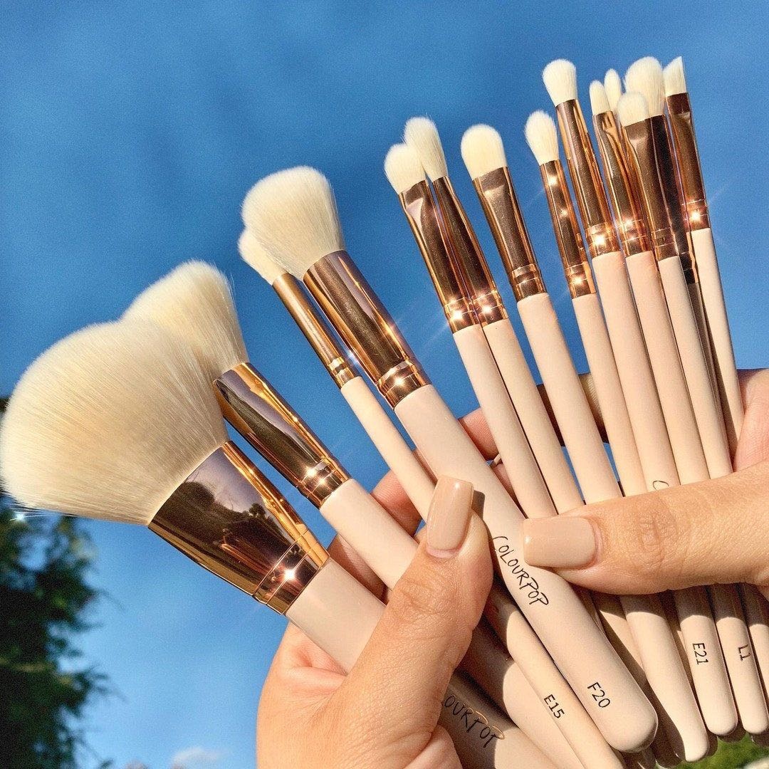 ColourPop Ultimate Brush Roll 14
