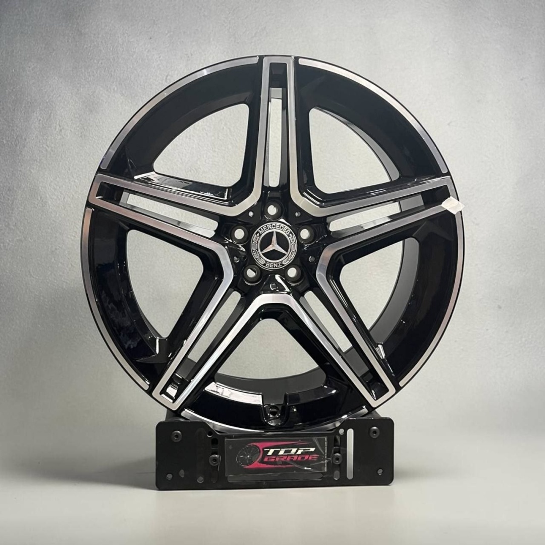 Mercedes-Benz AXM T/G 1071 10.5/11.5x21/5x112 D66.6 ET42 4 диска черный, серебристый