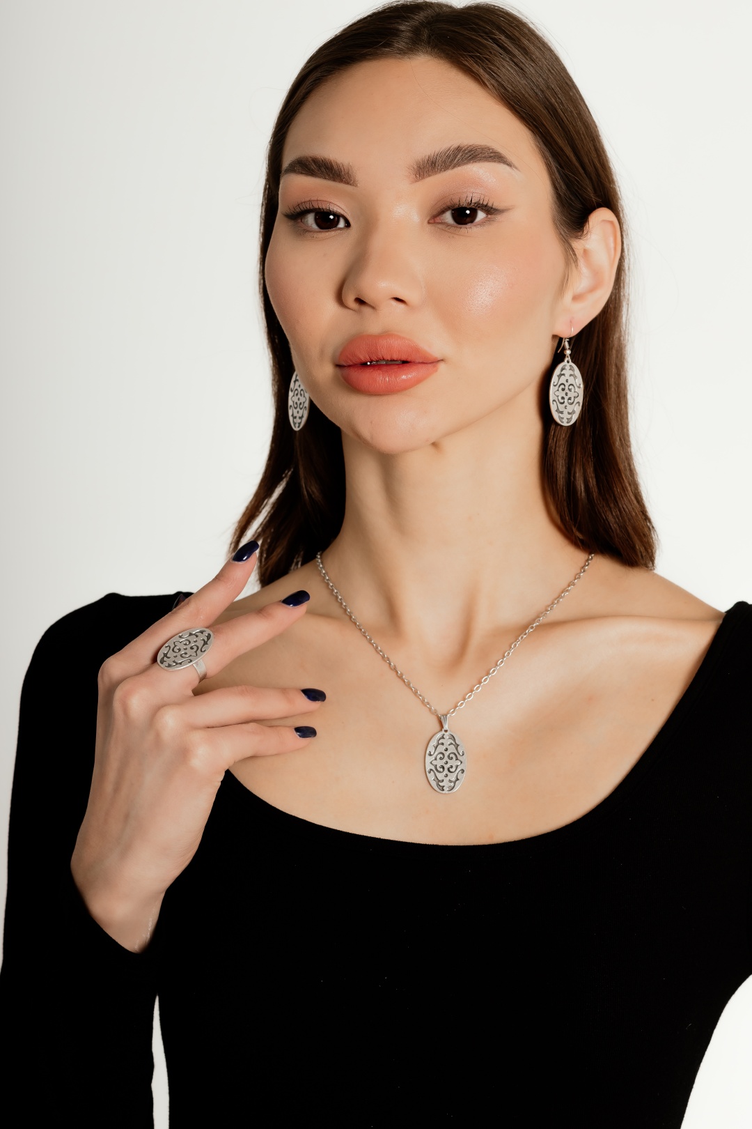 TOMIRIS COLLECTION медицинская сталь, без вставок